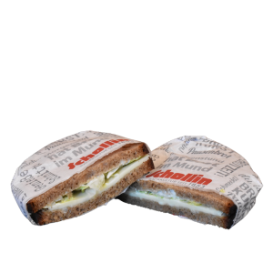 Butterbrot mit Käse Ei Gurke und Mayonnaise